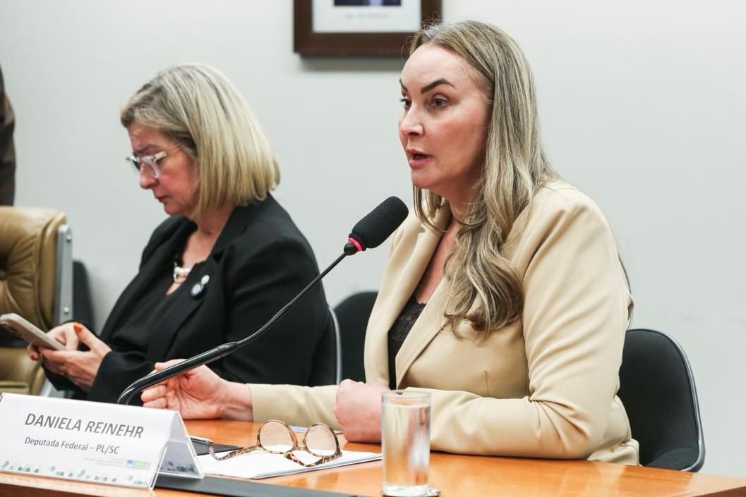 Deputada Daniela protocola urgência para levar PL do leite reconstituído direto ao plenário