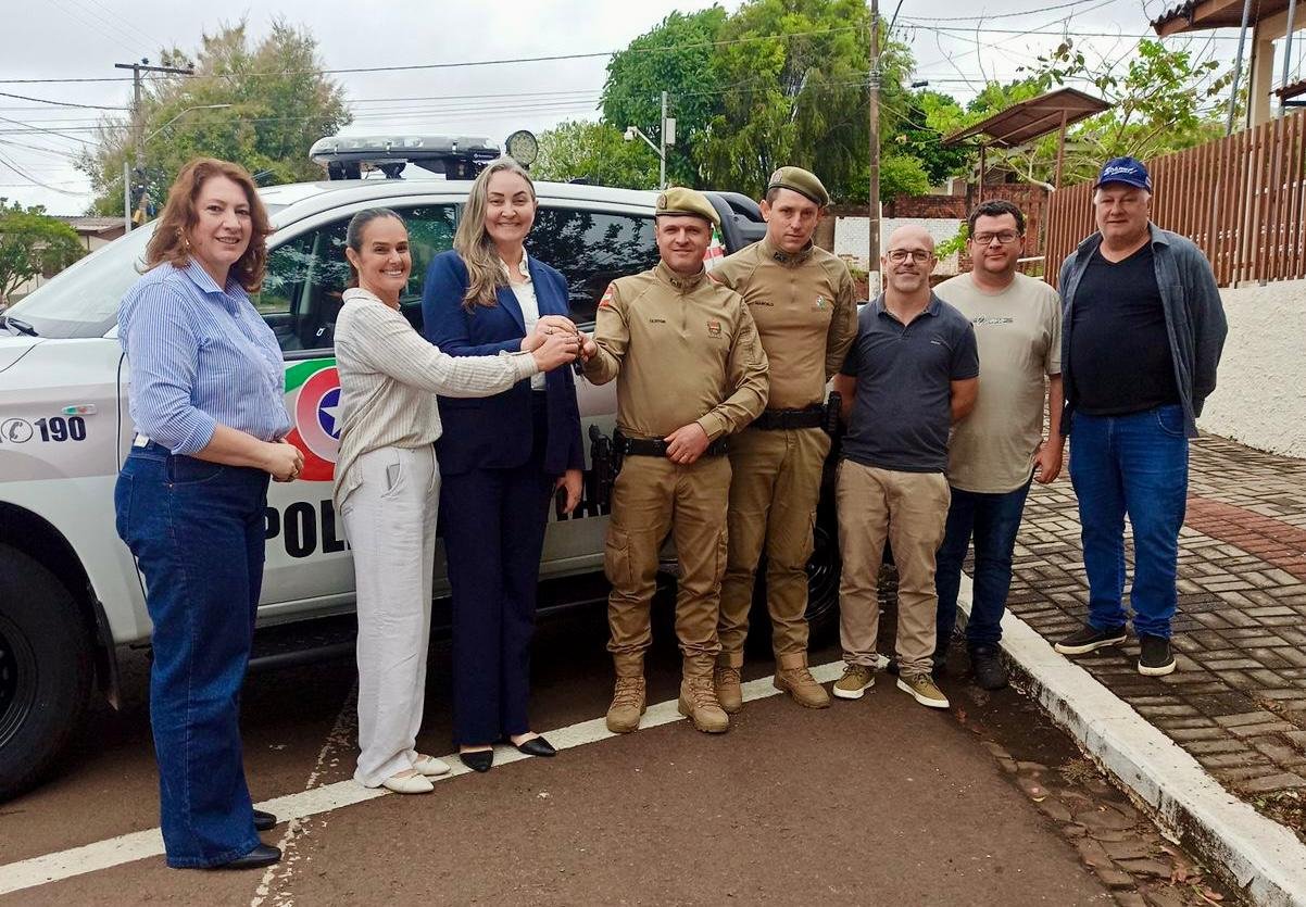 Daniela Reinehr cumpre agenda no Extremo Oeste e anuncia mais recursos para a região