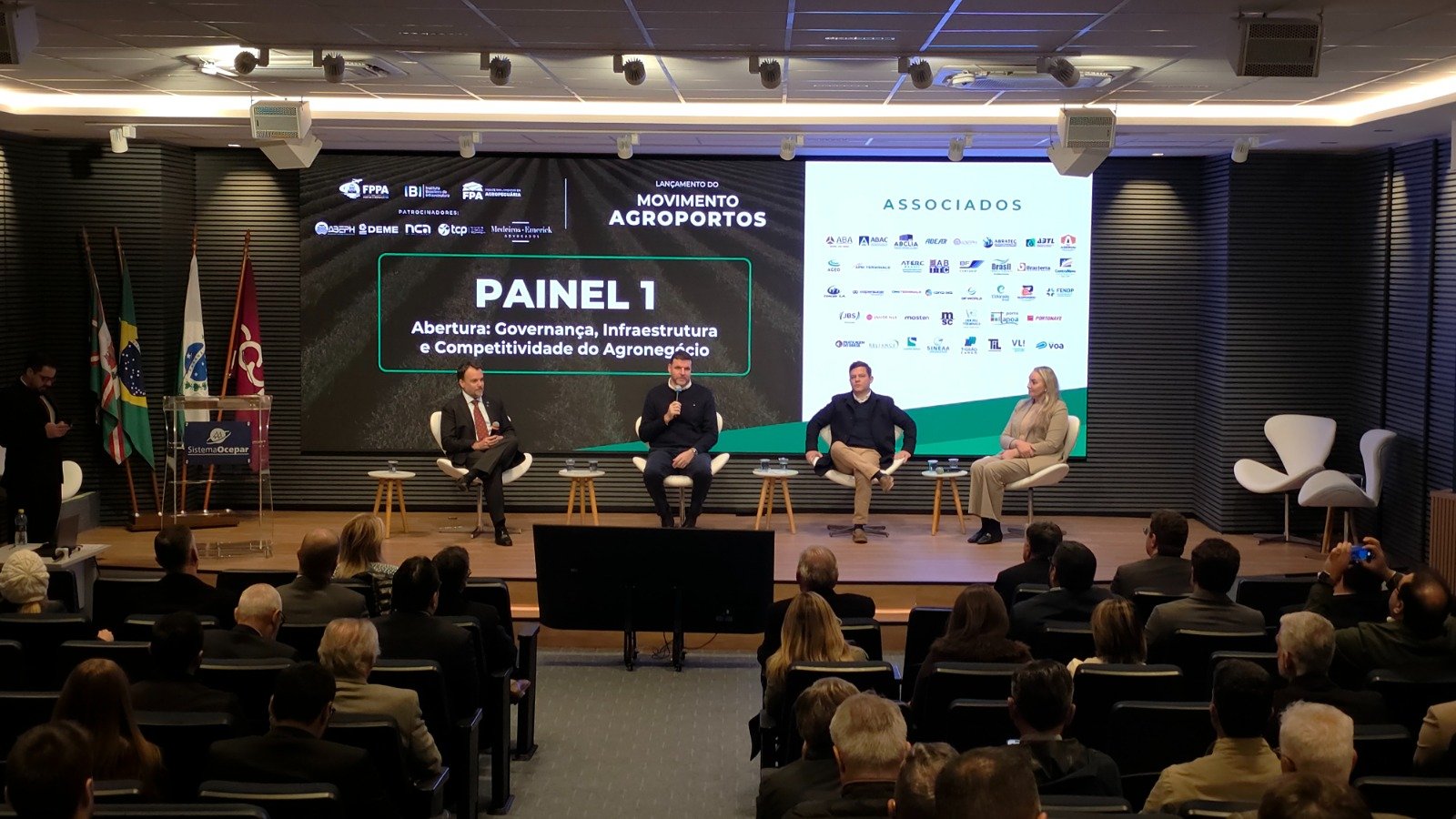 Daniela Reinehr defende integração entre agro e infraestrutura no lançamento do Movimento AgroPorto, em Curitiba
